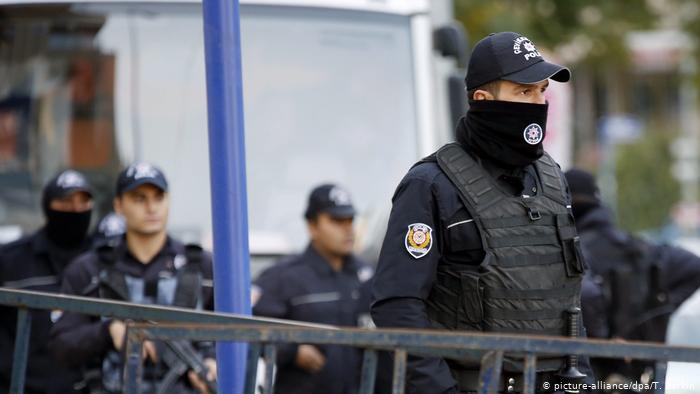 حملة اعتقالات واسعة في إسطنبول